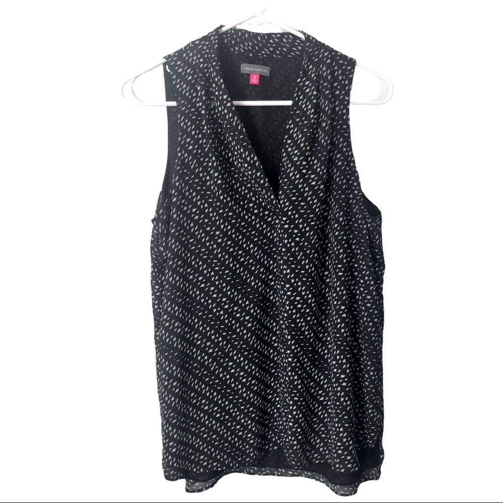 Vince Camuto Black White Geometric Print Sleeveless Blouse Tunic Length Medium